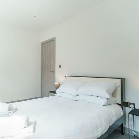 Modern 1 Bedroom Apartment In Preston Centre Exteriér fotografie