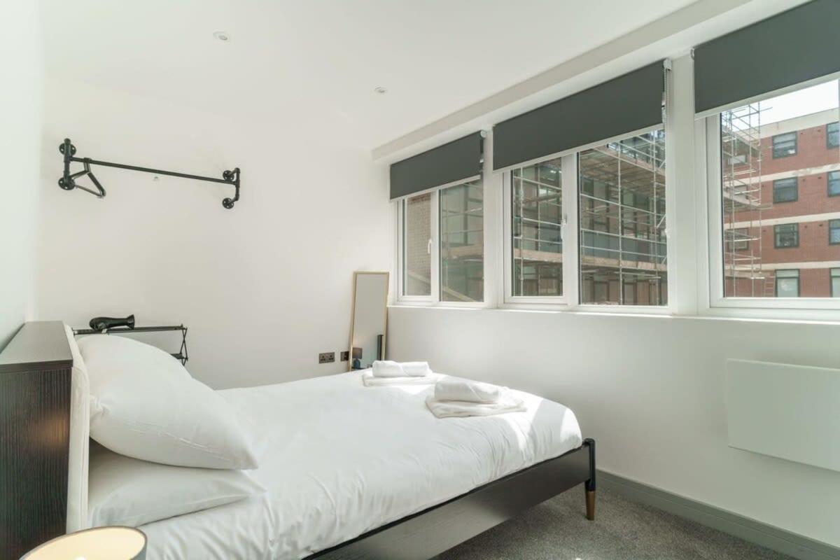 Modern 1 Bedroom Apartment In Preston Centre Exteriér fotografie
