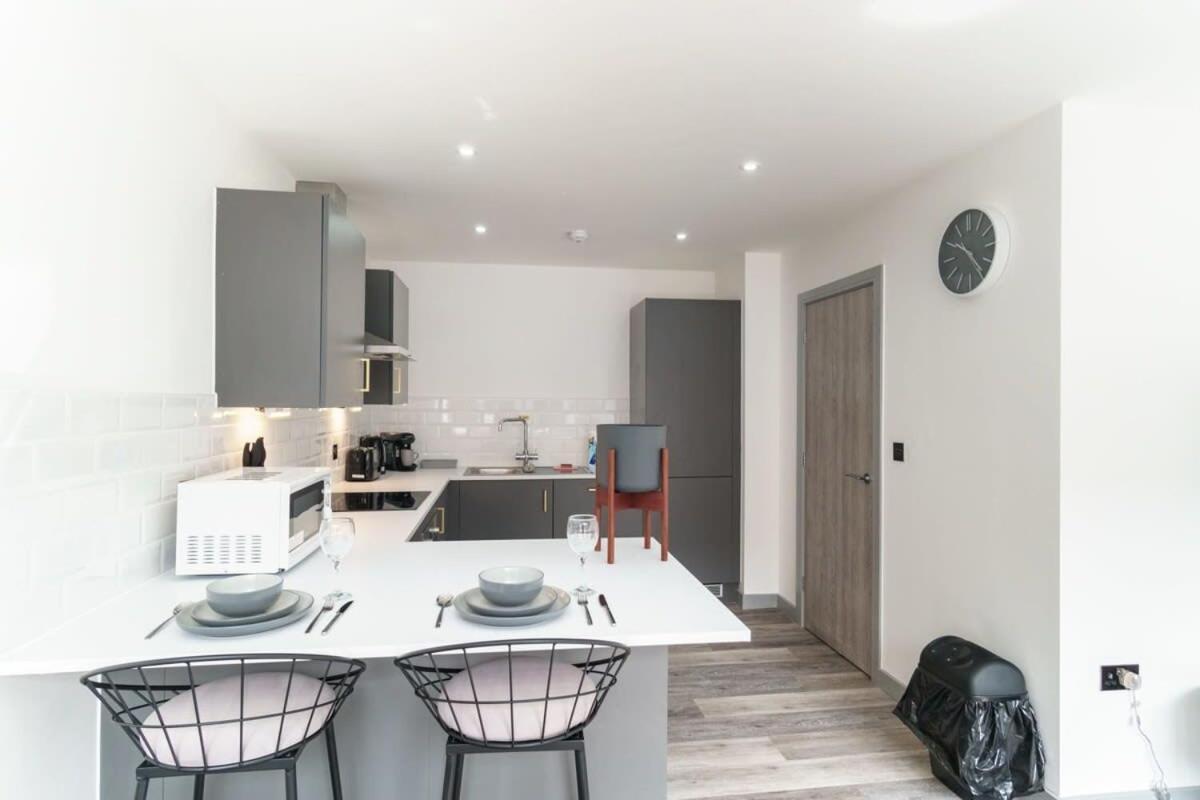 Modern 1 Bedroom Apartment In Preston Centre Exteriér fotografie