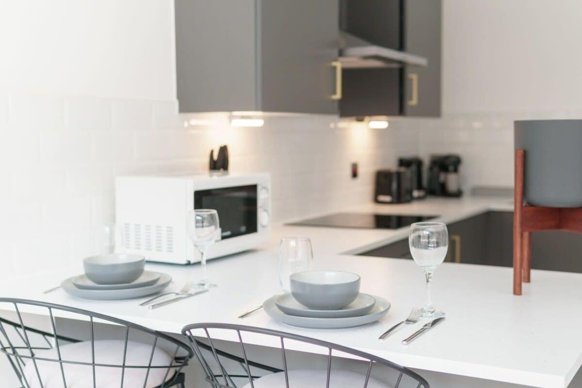 Modern 1 Bedroom Apartment In Preston Centre Exteriér fotografie
