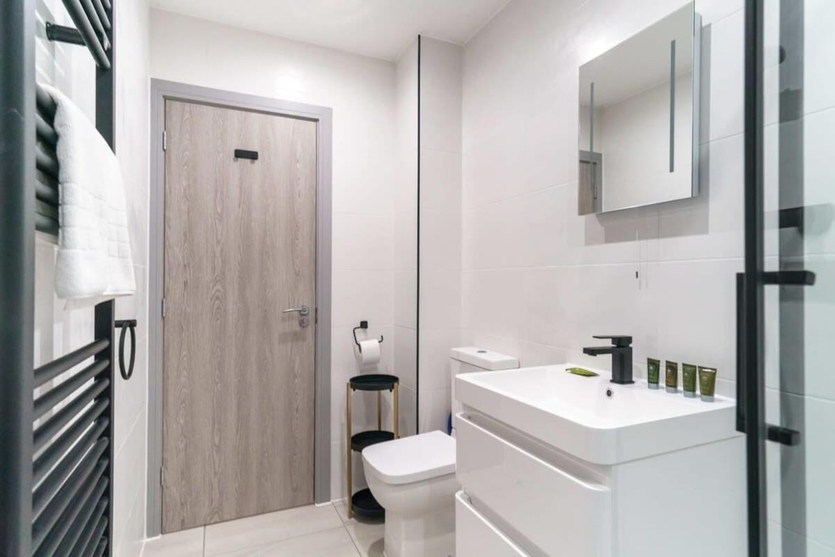 Modern 1 Bedroom Apartment In Preston Centre Exteriér fotografie