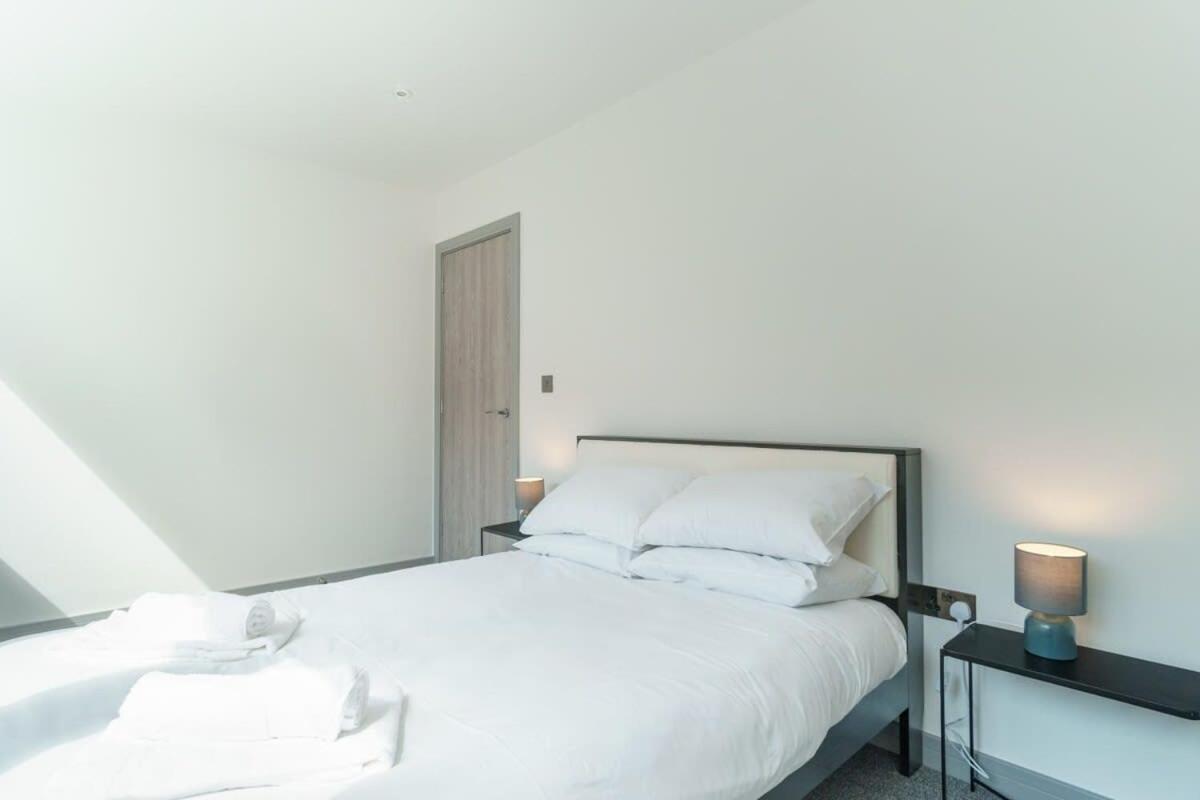 Modern 1 Bedroom Apartment In Preston Centre Exteriér fotografie